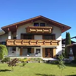 Schneehaus Apartman