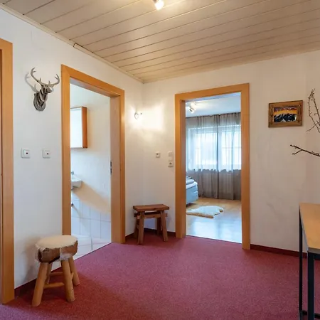 Apartment Schneehaus Ehrwald