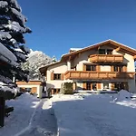 Apartment Schneehaus Ehrwald